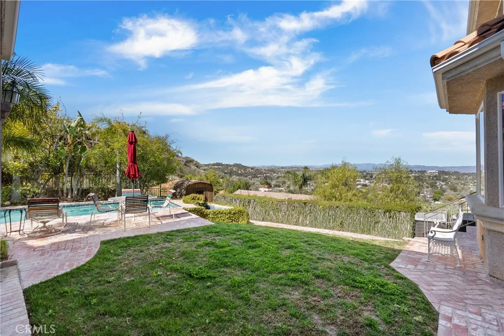 24845 Bella Vista Drive, Newhall, California 91321 home-pic-25